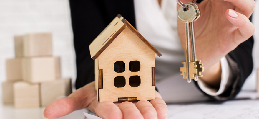 O corretor de imóveis pode usar um nome fantasia