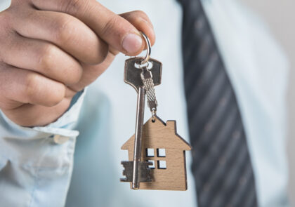 Qual é o papel do corretor de imóveis no mercado imobiliário